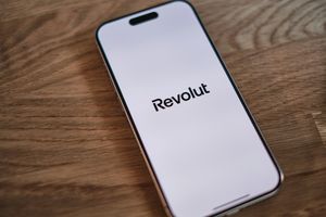 Mobilní operátor Revolut vstupuje na další trh. Co nabízí?