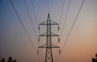 Známe výši distribučních poplatků pro rok 2026